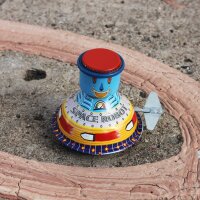 Tin toy - robot - space robot - windable tin robot